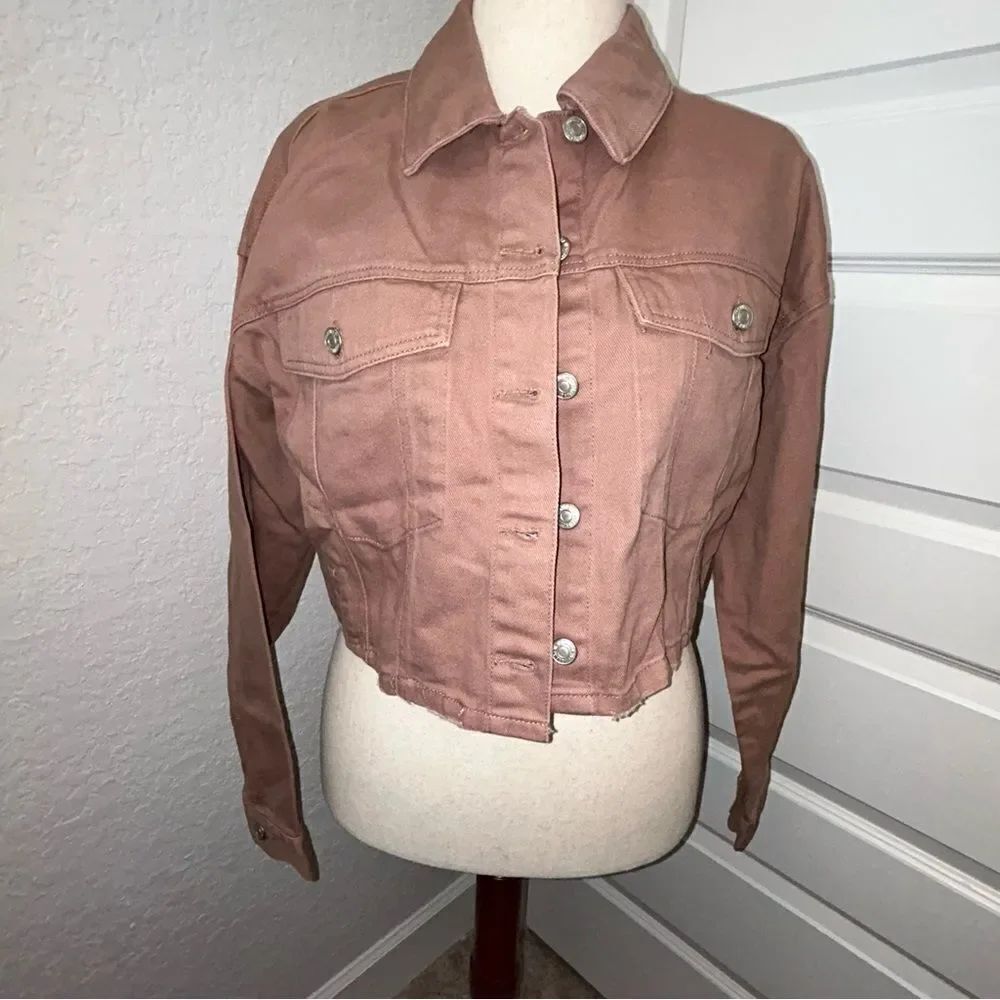 New, FOREVER 21 Premium Button Down Long Sleeve Denim Crop Jacket